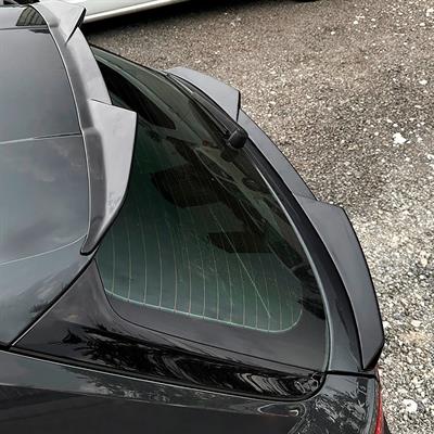 Lower mid rear spoiler