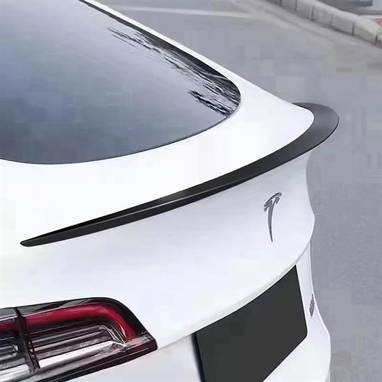 Rear spoiler