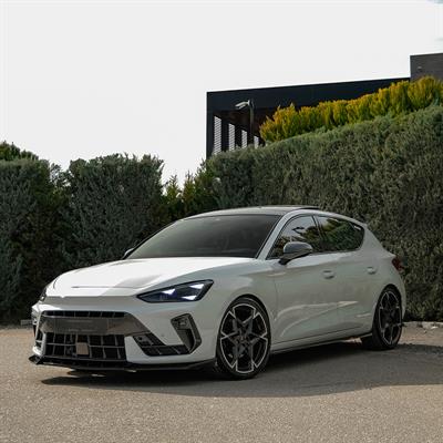Body kit Cupra Leon Facelift 2024- -