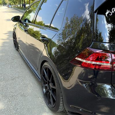 Body kit Volkswagen Golf VII HB GTi/GTD 2013-2016 -