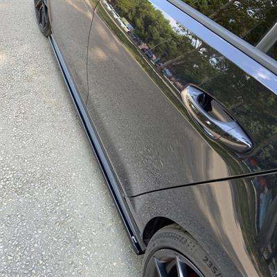 Body kit Volkswagen Golf VII HB GTi/GTD 2013-2016 -