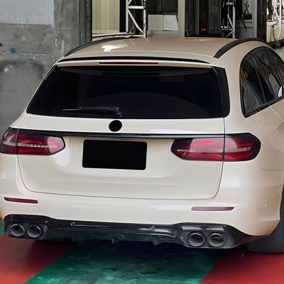 Roof spoiler cap for Mercedes E Class W213 Kombi 2016-2023