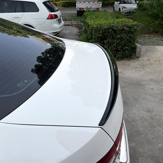 Spoiler da baule per Skoda Superb III (3V) Sedan 2015-2023